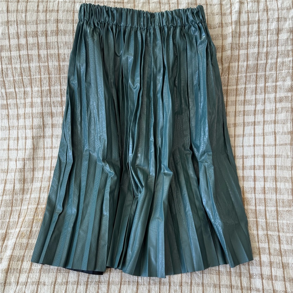 Buru Faux Croc Pleated Skirt L/XL